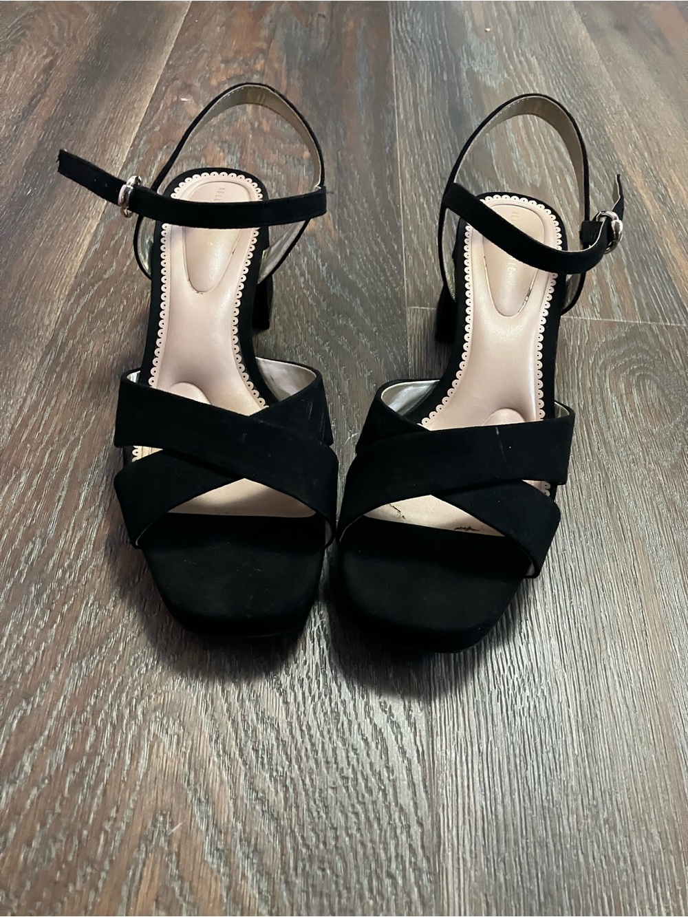 Kelly & Katie strappy sandals